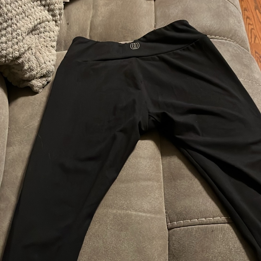 Capris - Picture 2 of 6